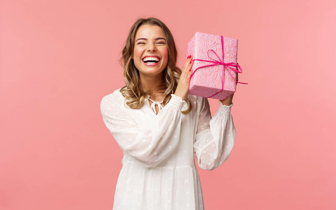 Gift Ideas Realtors Can Get Their Clients (For Closings or the Holidays)